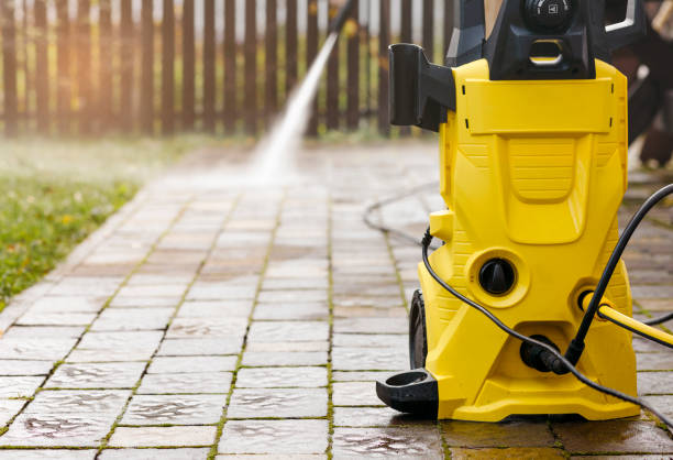Best Sidewalk and Walkway Cleaning  in Las Lomas, CA